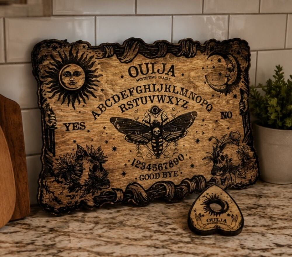 Ouija Board - 2 piece set - Halloween Decor